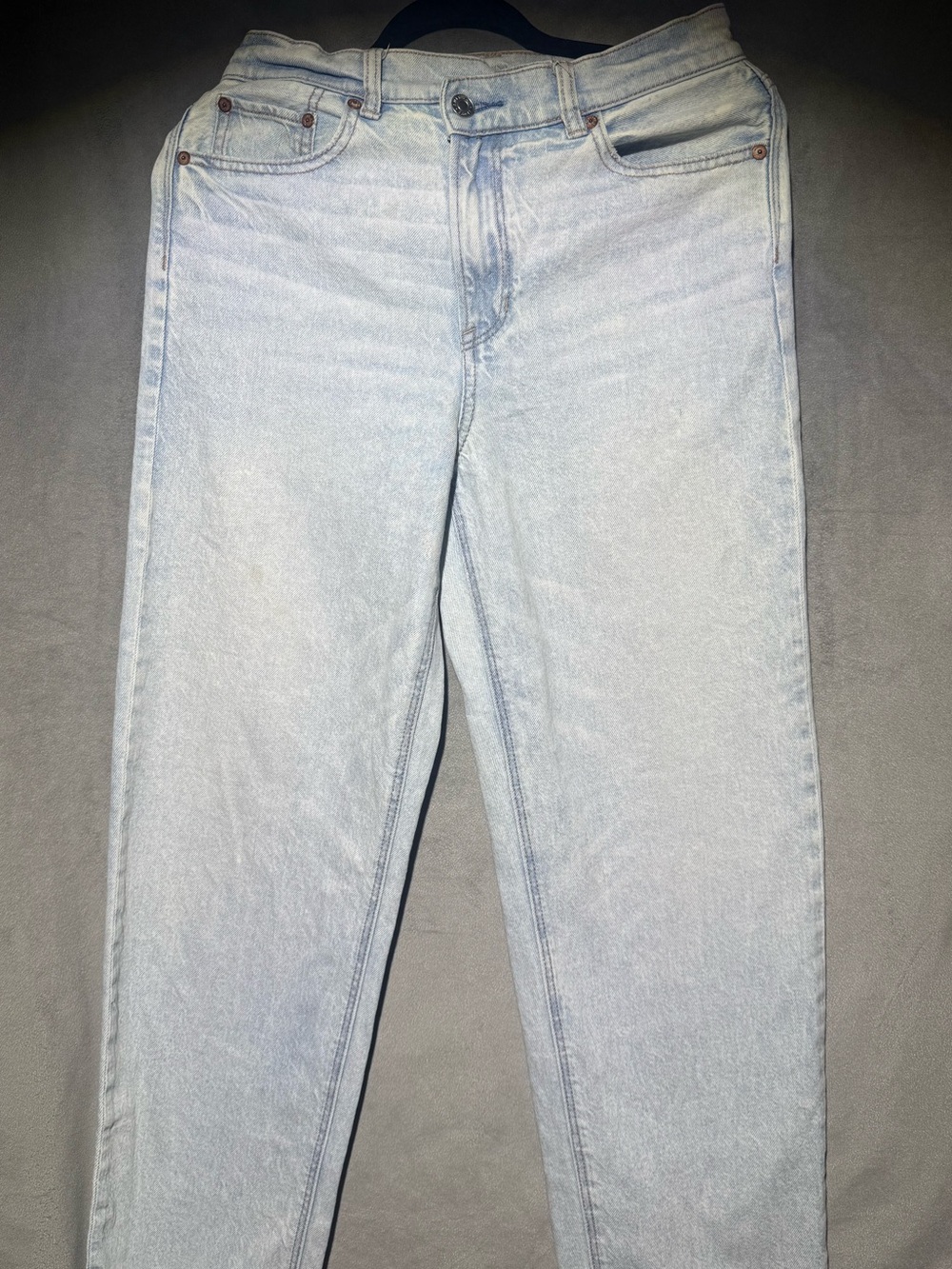 American Eagle Outfitters Light Blue Strigid Skinny Jeans